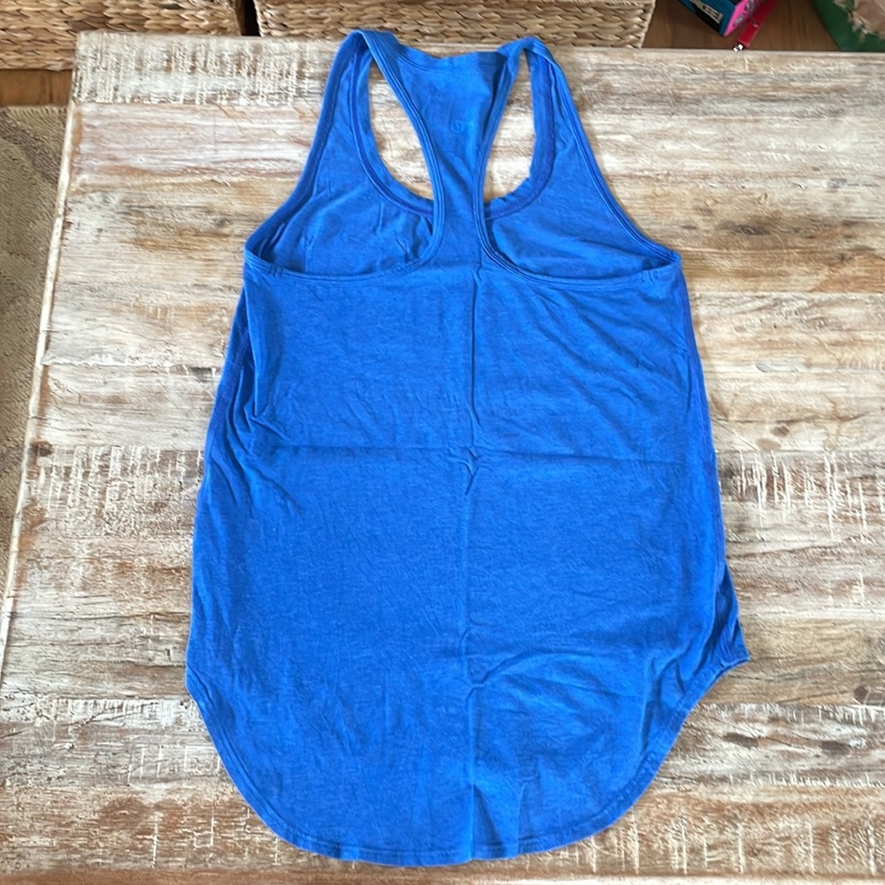 Lululemon Yogi Racer Back III - Picture 4 of 12